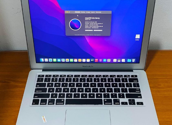 Macbook Air 2017 Core i7. 8/256 For Sale