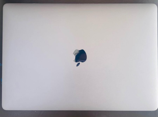 Macbook Pro 2017 A1707 Core i7 For Sale