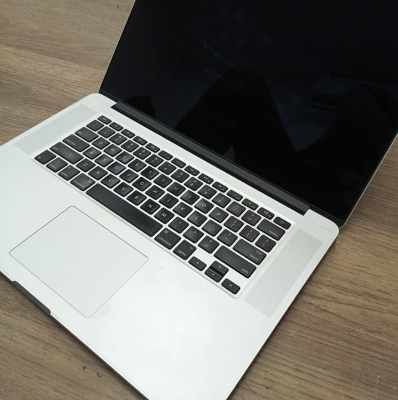 Macbook pro 2015 15 inch for sale