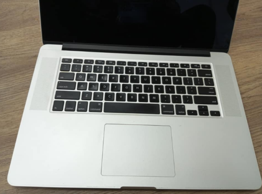 Macbook pro 2015 core i7 for sale