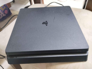 PS4 slim CUH-2218B for sale