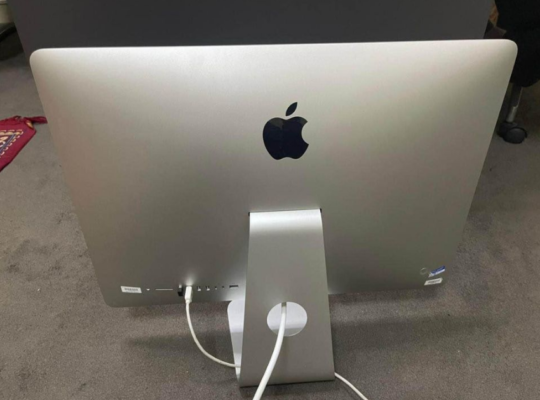 iMac 2015, 2k display core i5 for sale