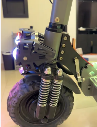 للبيع w مكينتين ثنينتاهم 3600 w3600 سكوتر