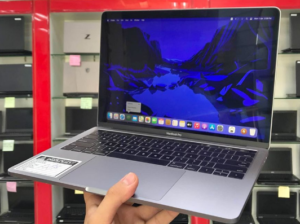 MacBook Pro, i7 16GB/1TB With TouchBar For Sale