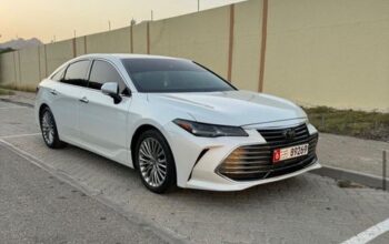 Toyota Avalon limited 2022 Gcc full option for sal