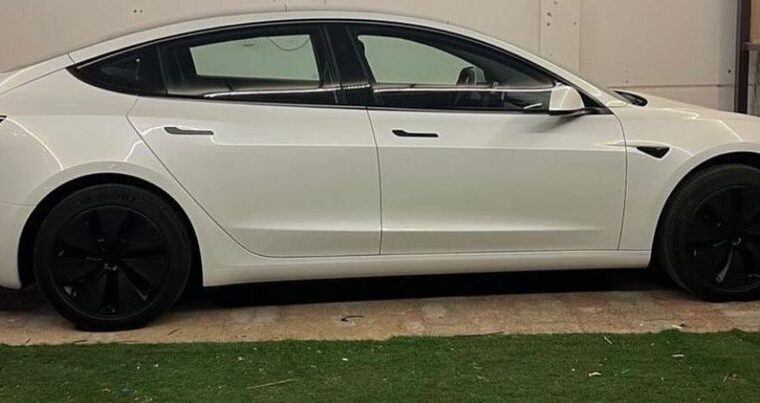 Tesla model 3 standard Gcc 2024 for sale