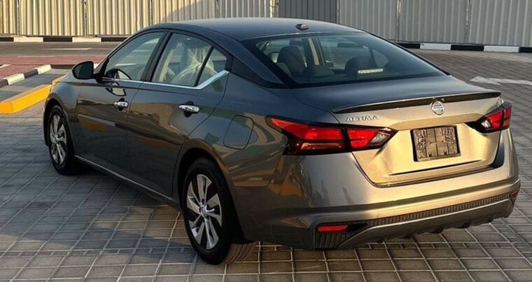 Nissan Altima 2020 base option USA imported