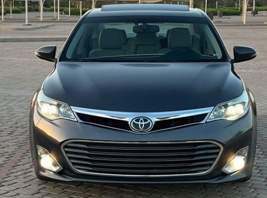 Toyota Avalon limited 2015 USA imported for sale