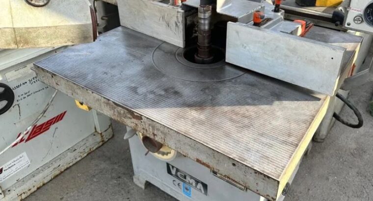 Wood workers machine with good condition for sale