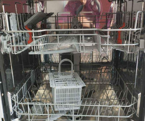 ARISTON Dishwasher for sale