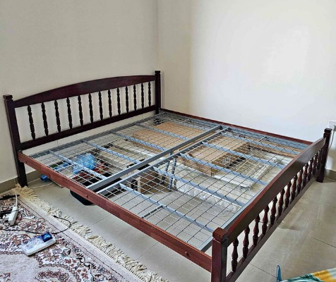 Bed frame 180 x 200 cm for sale