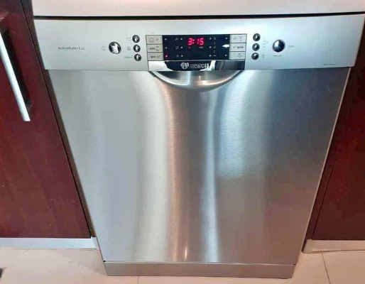 Bosch brand dishwasher excellent condition for sal