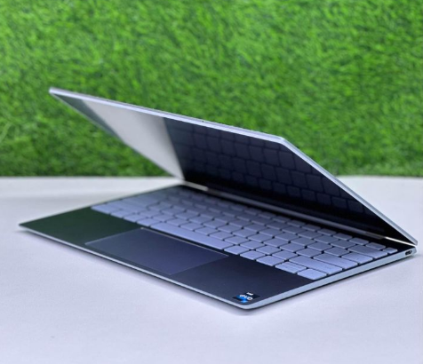 DELL XPS 13. GT298VR 12th Gen For Sale