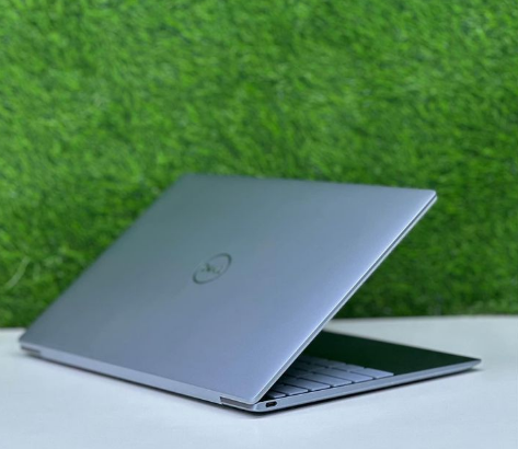 DELL XPS 13. GT298VR 12th Gen For Sale