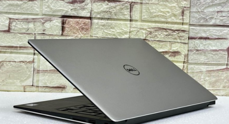 DELL XPS 13 9360 Touch 4k Display Core i7 For Sale