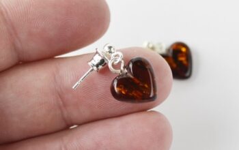 Baltic amber earrings heart shape For Sale
