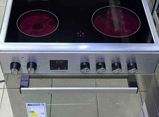 Daewoo ceramic electric cooker for sale