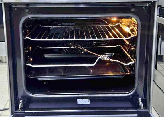 Daewoo ceramic electric cooker for sale