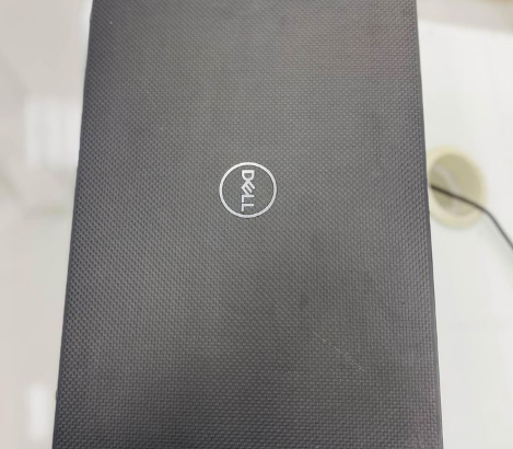 Dell 7400 core i5 8th generation for sale