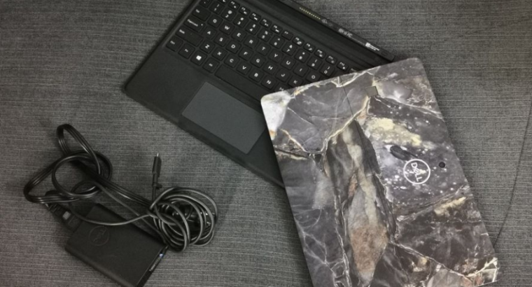 Dell 2 in 1 laptop Tablet windows Core i7/16/512