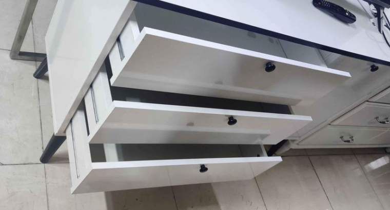 Dressing table for sale