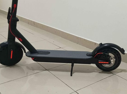 Electric scooter for sale like new condition for s