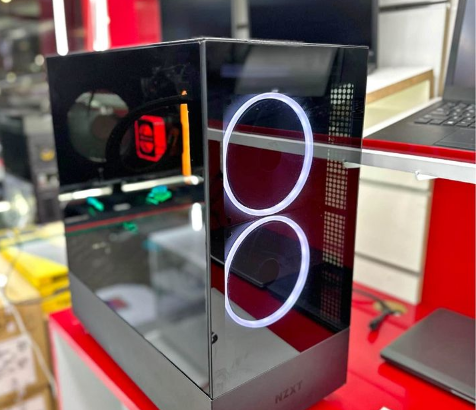 GAMING PC I7-9th k processor 32GB RAM 256GB SSD Fo