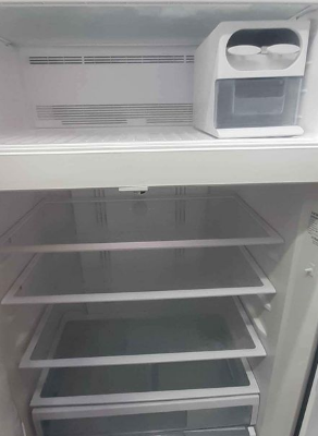 Hitachi 4door refrigerator for sale