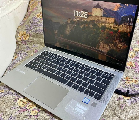 Hp 1030 g3 x360 touch core i7 8th generation for s