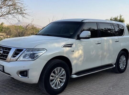 Nissan Patrol SE 2015 for sale in good condition