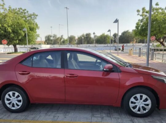 Toyota Corolla 2015 Gcc mid option for sale