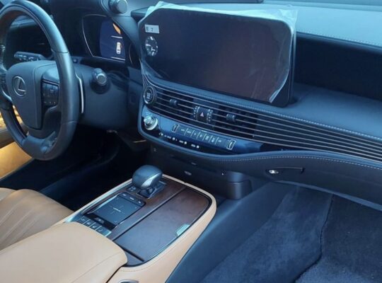 Lexus LS500 Gcc fully loaded 2020 for sale