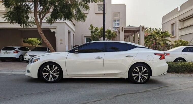 Nissan maxima SV full option 2018 USA imported for