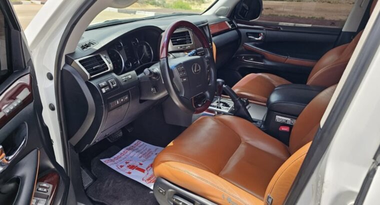 Lexus LX570 full option Gcc 2012 for sale