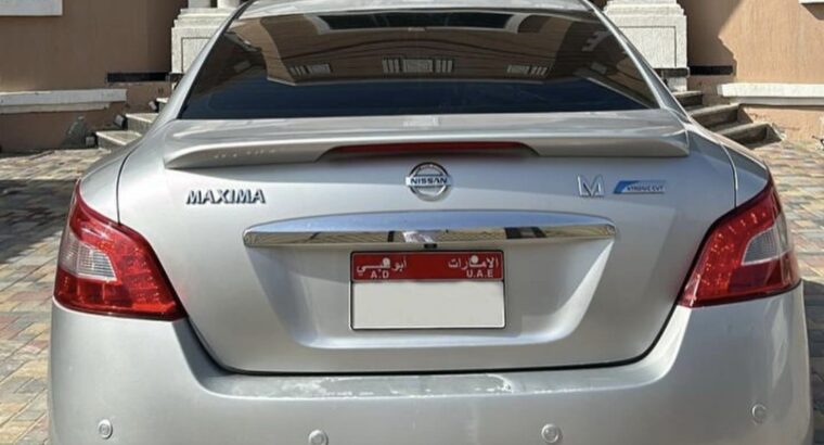 Nissan maxima 2011 Gcc full option for sale