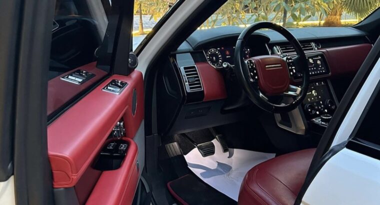 Range Rover Vogue supercharge 2019 Gcc
