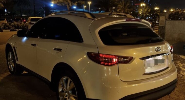 Infinity Qx70 full option 2016 Gcc for sale