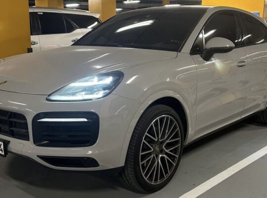 Porsche Cayenne 2020 Gcc full option for sale