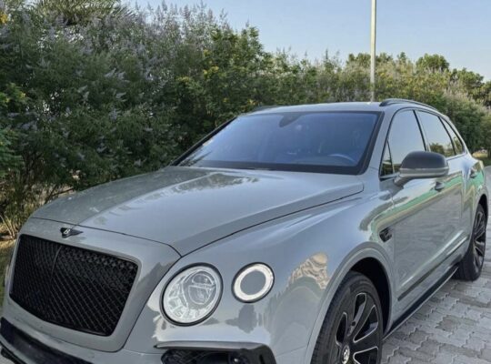 Bentley Bentayga 2018 full option Gcc for sale