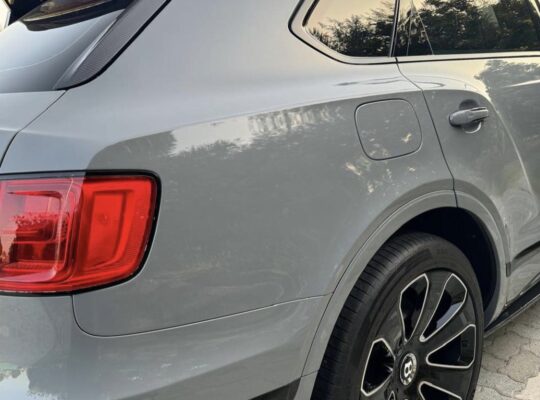 Bentley Bentayga 2018 full option Gcc for sale