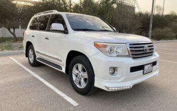 Toyota Land Cruiser VXR 5.7 full option 2013 for