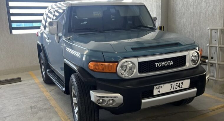 Toyota FJ 2015 Gcc in good condition for sale