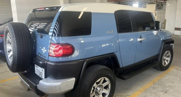 Toyota FJ 2015 Gcc in good condition for sale