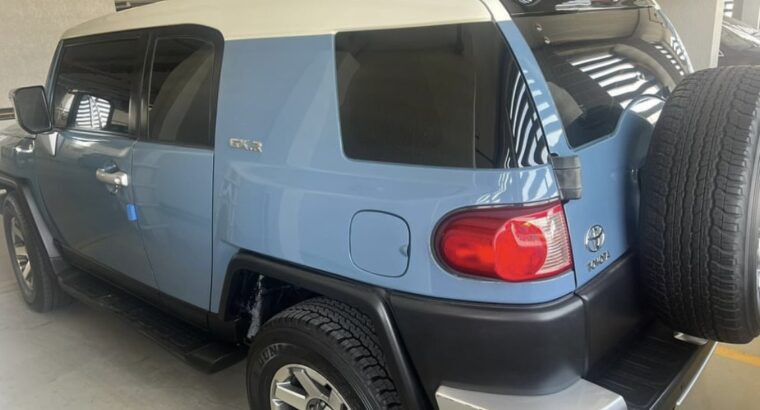 Toyota FJ 2015 Gcc in good condition for sale