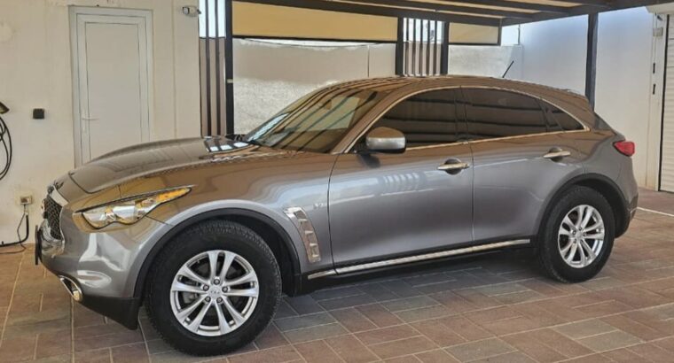 Infinity QX70 full option 2017 for sale in good co