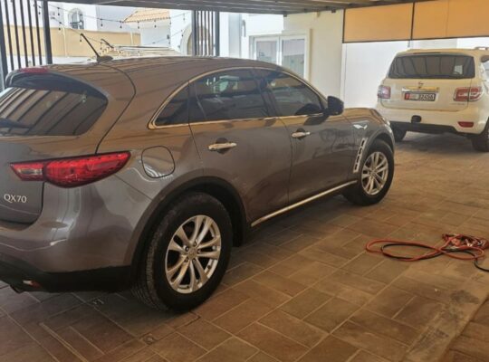 Infinity QX70 full option 2017 for sale in good co