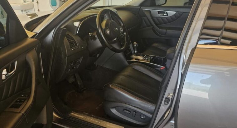 Infinity QX70 full option 2017 for sale in good co