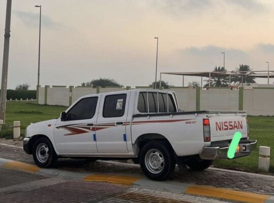 Nissan pickup 2015 mid option for sale