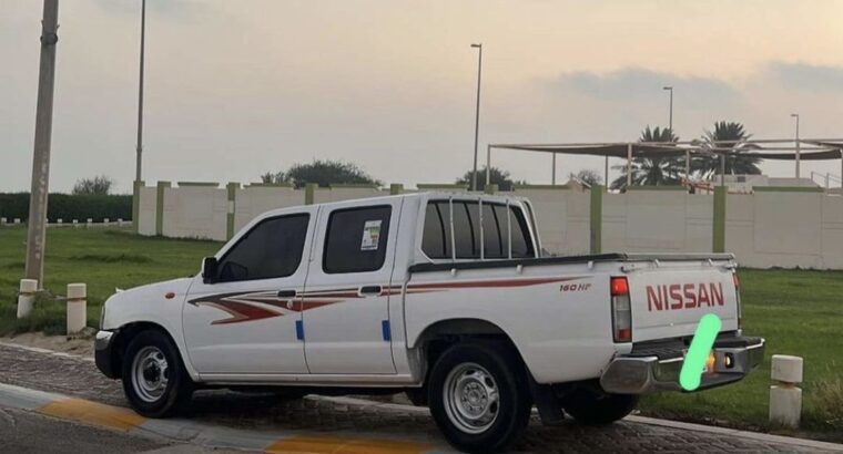 Nissan pickup 2015 mid option for sale