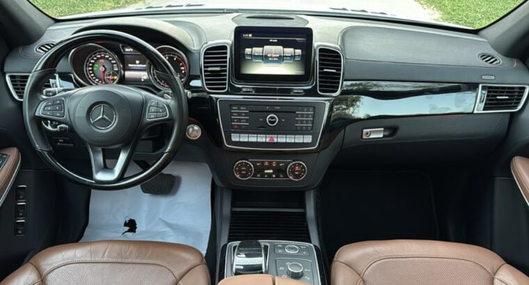 Mercedes GLS500 Gcc full option 2016 for sale